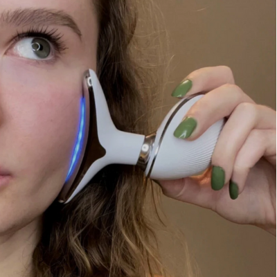 Massageador Facial Com Tecnologia De Luz LED